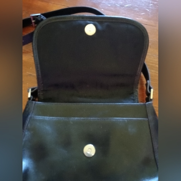 Etienne Aigner Black Shoulder Bag - Picture 2 of 5